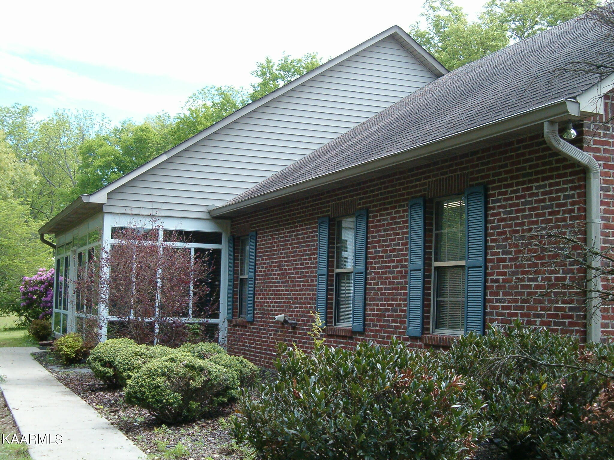 Photo 1 of 22 — 374 Paint Rock Rd, Kingston, TN 37763