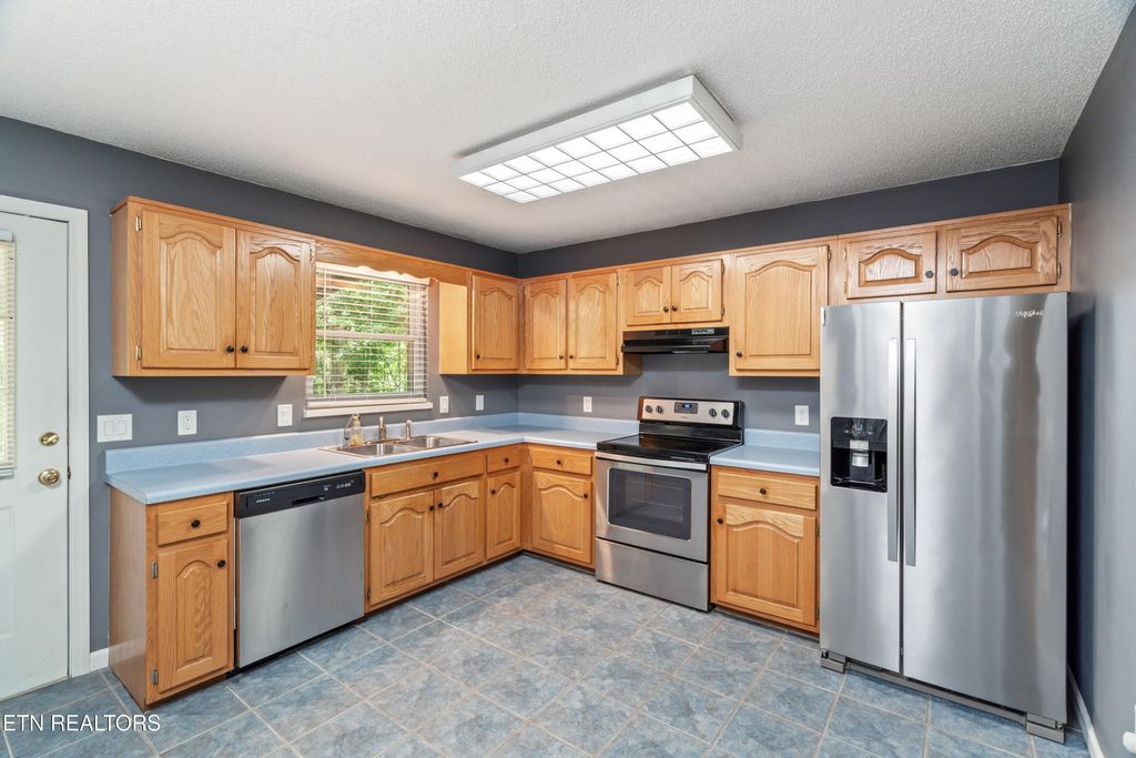 Photo of 308 De Armond Rd, Kingston, TN 37763 (MLS # 1300463)