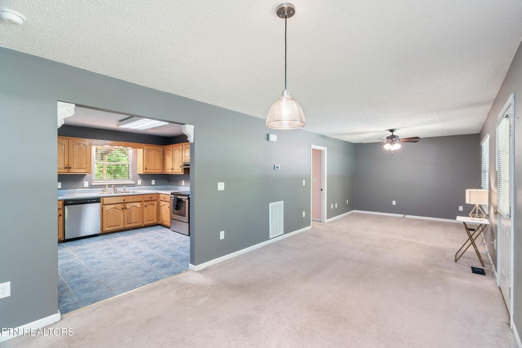 Photo of 308 De Armond Rd, Kingston, TN 37763 (MLS # 1300463)