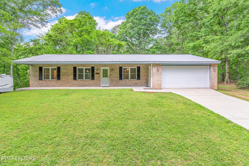 Photo of 308 De Armond Rd, Kingston, TN 37763 (MLS # 1300463)
