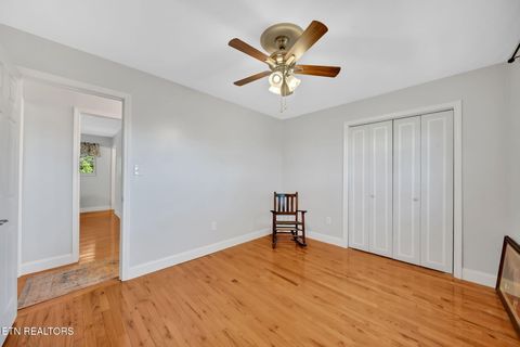 Tiny photo for 947 Lawnville Rd, Kingston, TN 37763 (MLS # 1318865)