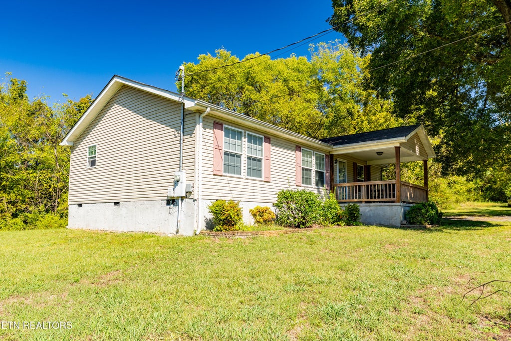 Photo of 1231 Bowman Valley Rd, Knoxville, TN 37920 (MLS # 1360041)