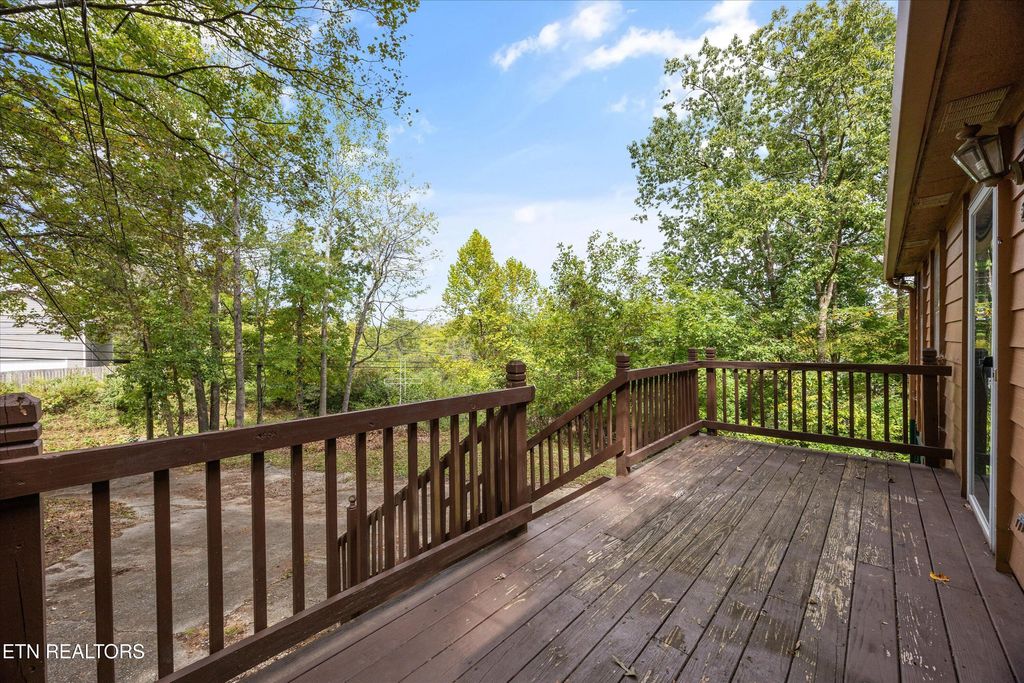 Photo of 518 W Beaver Creek Drive, Powell, TN 37849 (MLS # 1317102)