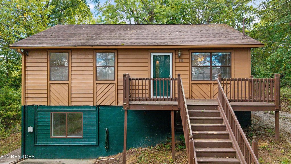 Photo of 518 W Beaver Creek Drive, Powell, TN 37849 (MLS # 1317102)