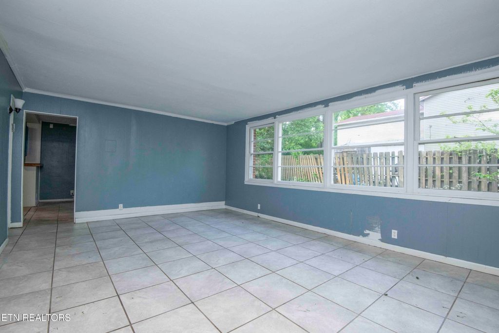 Photo of 191 Manhattan Ave, Oak Ridge, TN 37830 (MLS # 1299249)