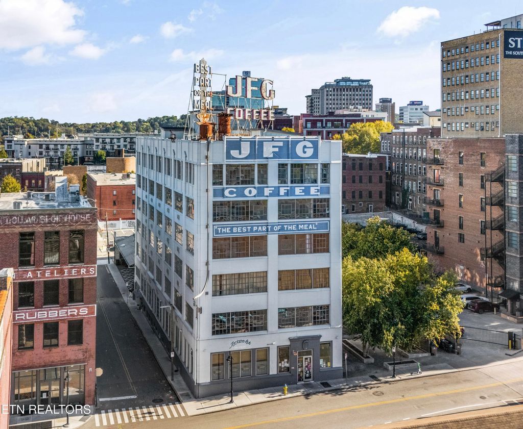 Photo of 200 W Jackson Ave #607, Knoxville, TN 37902 (MLS # 1332361)