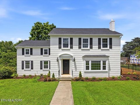 Photo of 814 E Jefferson St, Jefferson City, TN 37760 (MLS # 1343108)