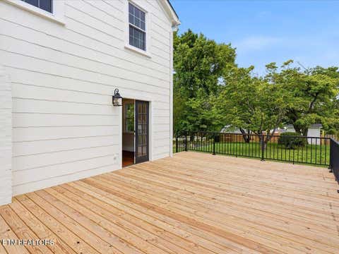 Tiny photo for 814 E Jefferson St, Jefferson City, TN 37760 (MLS # 1343108)