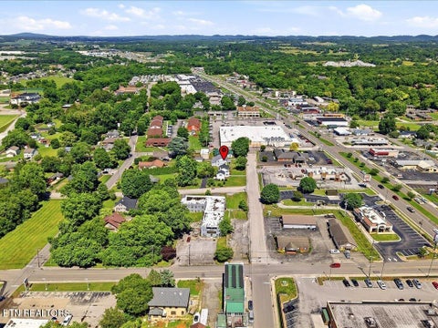 Tiny photo for 814 E Jefferson St, Jefferson City, TN 37760 (MLS # 1343108)