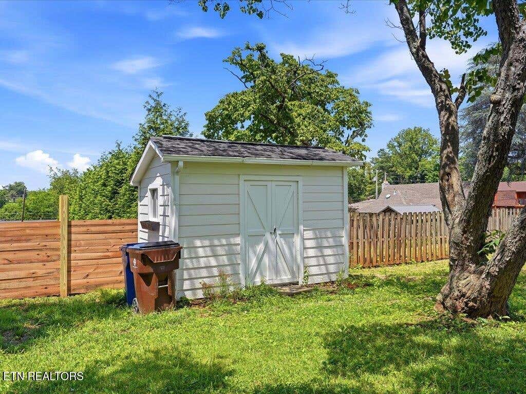 Photo of 814 E Jefferson St, Jefferson City, TN 37760 (MLS # 1343108)
