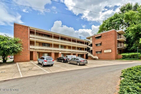 Photo of 1800 Terrace Ave #1, Knoxville, TN 37916 (MLS # 1354165)