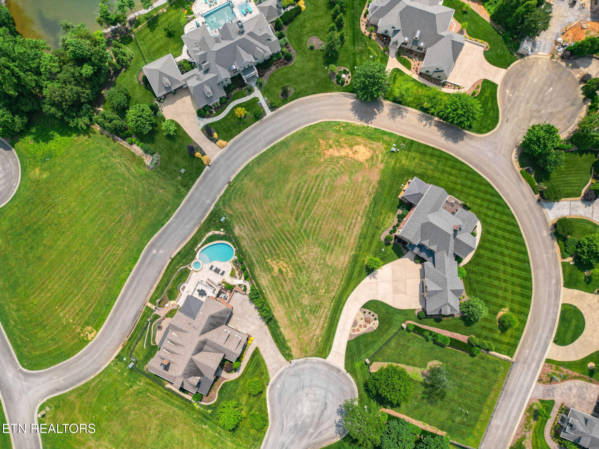 1285 Castaway Lane