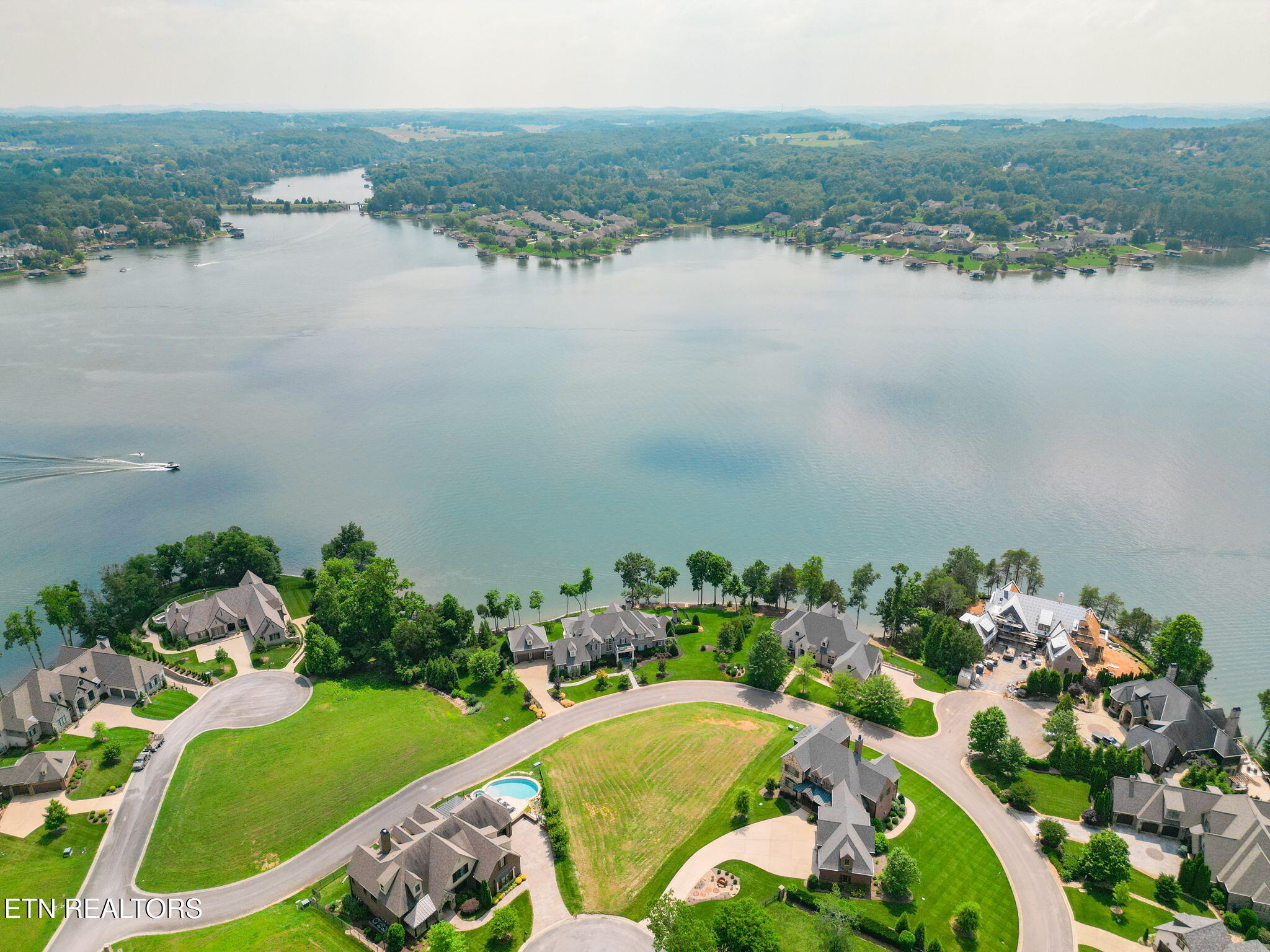 1285 Castaway Lane