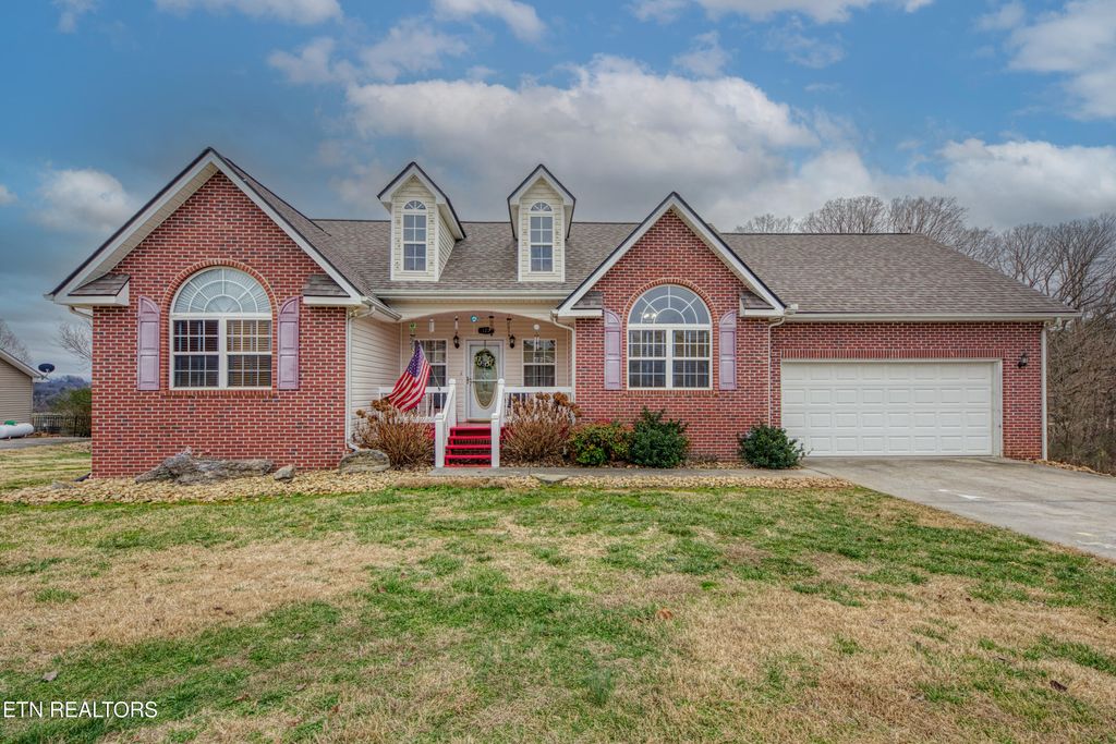 Photo of 121 Uphill Drive, Madisonville, TN 37354 (MLS # 1325857)