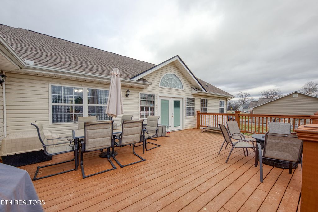 Photo of 121 Uphill Drive, Madisonville, TN 37354 (MLS # 1325857)