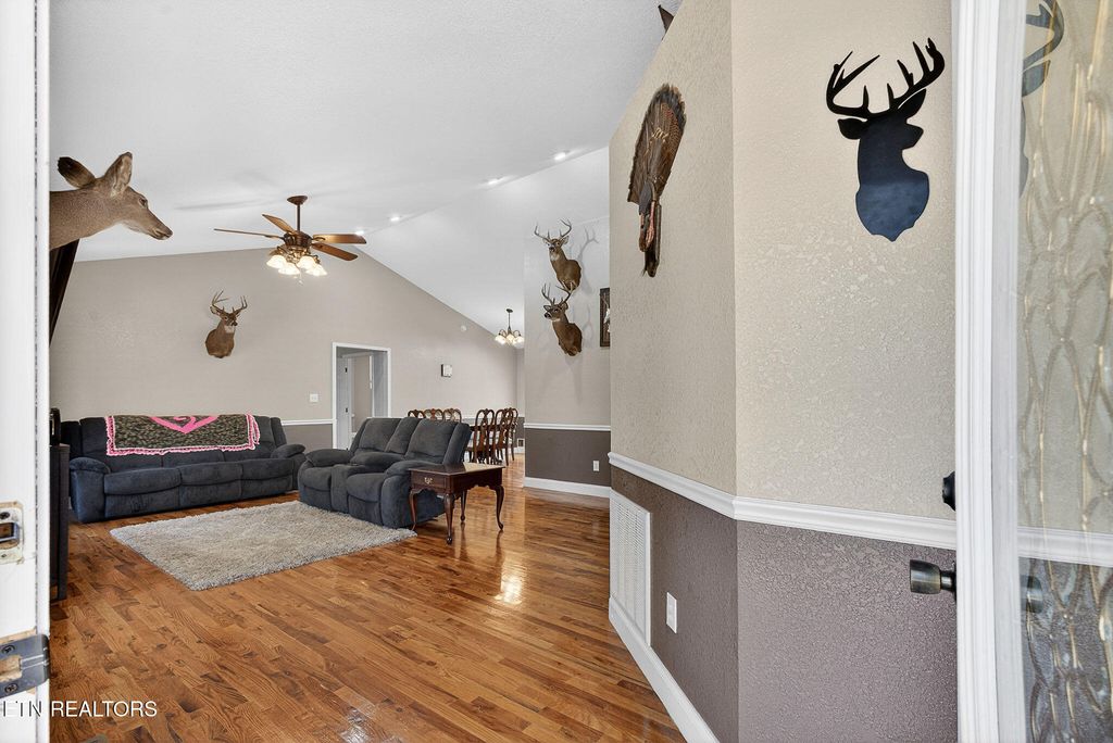 Photo of 930 Oak Grove Rd, Madisonville, TN 37354 (MLS # 1339557)