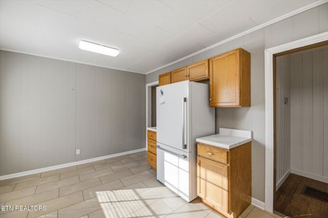 Tiny photo for 924 E Madison Ave, Athens, TN 37303 (MLS # 1342072)