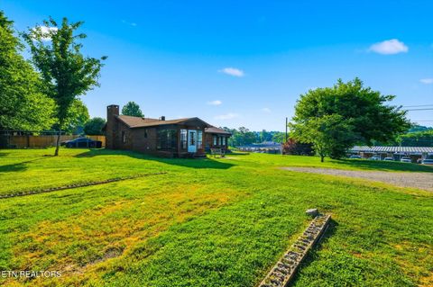 Tiny photo for 924 E Madison Ave, Athens, TN 37303 (MLS # 1342072)