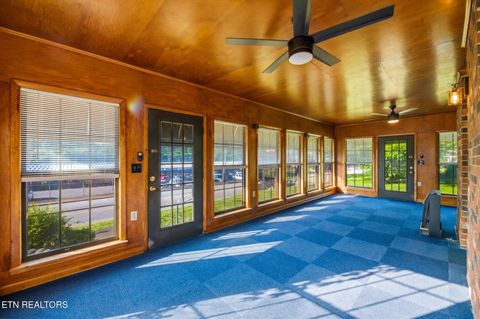 Tiny photo for 924 E Madison Ave, Athens, TN 37303 (MLS # 1342072)