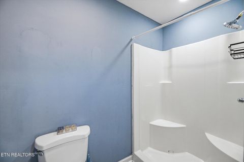 Tiny photo for 924 E Madison Ave, Athens, TN 37303 (MLS # 1342072)