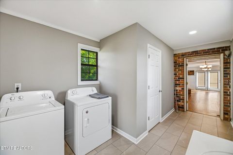 Tiny photo for 924 E Madison Ave, Athens, TN 37303 (MLS # 1342072)