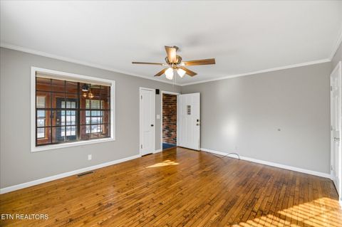 Tiny photo for 924 E Madison Ave, Athens, TN 37303 (MLS # 1342072)