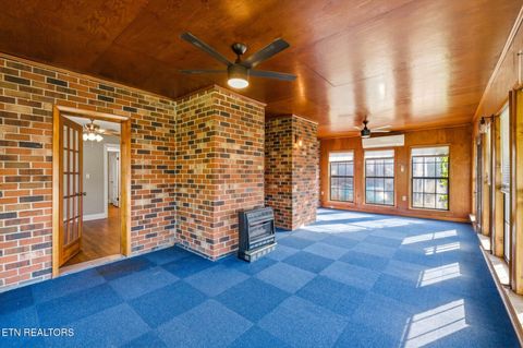 Tiny photo for 924 E Madison Ave, Athens, TN 37303 (MLS # 1342072)