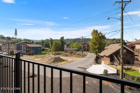 Tiny photo for 215 Circle Drive #3, Gatlinburg, TN 37738 (MLS # 1356212)