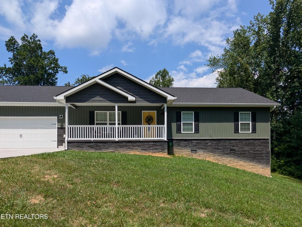 Photo of 110 Gladys Lane, Tazewell, TN 37879 (MLS # 1297996)