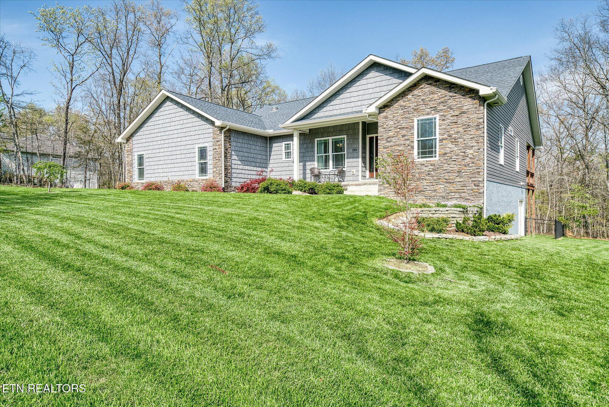 380 Mountain Preserve Pkwy