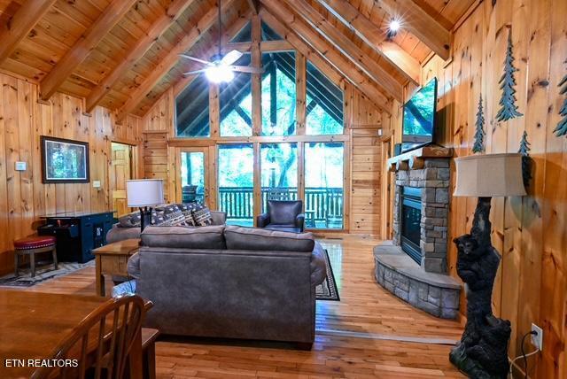Photo of 909 Ridgefield Drive, Sevierville, TN 37876 (MLS # 1354149)