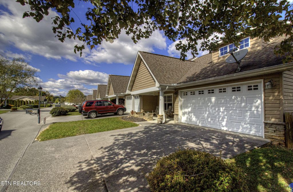 Photo of 334 Meriwether Way, Pigeon Forge, TN 37863 (MLS # 1282302)