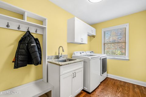 Tiny photo for 1304 Edinburgh Place, Knoxville, TN 37919 (MLS # 1323061)