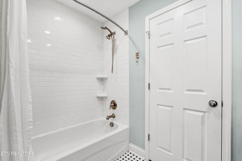 Tiny photo for 1304 Edinburgh Place, Knoxville, TN 37919 (MLS # 1323061)