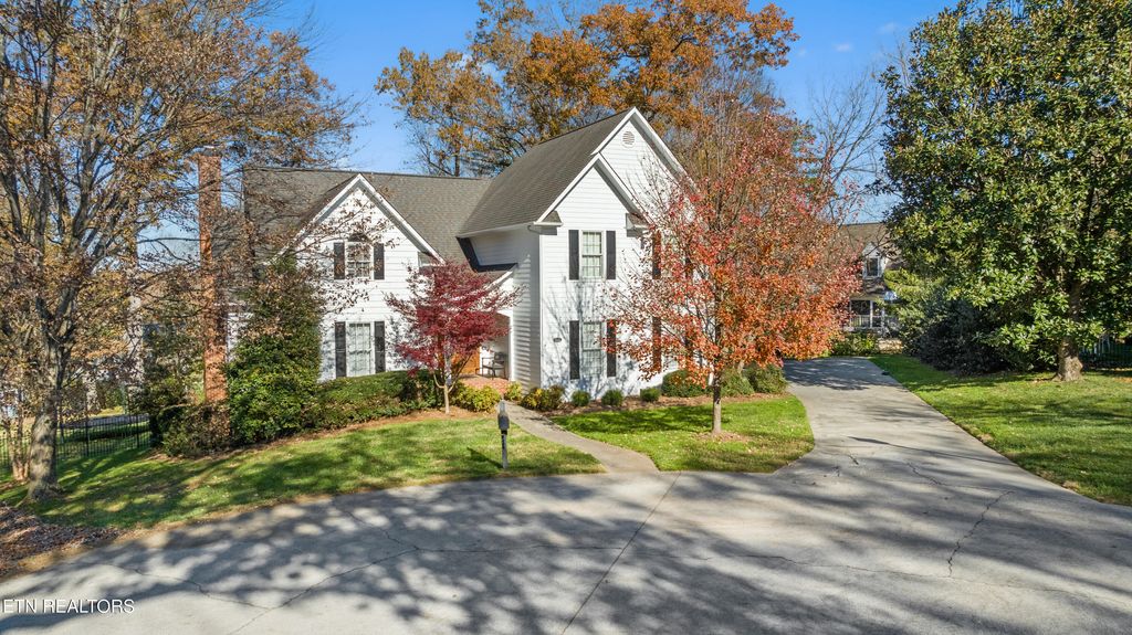 Photo of 1304 Edinburgh Place, Knoxville, TN 37919 (MLS # 1323061)
