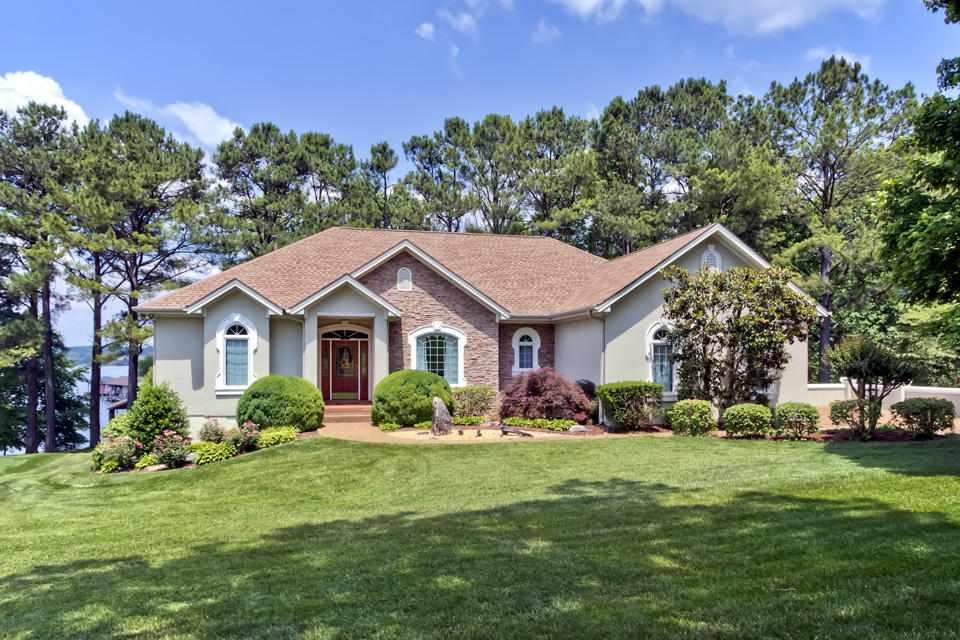 Photo 1 of 36 — 123 Quapaw Circle, Loudon, TN 37774