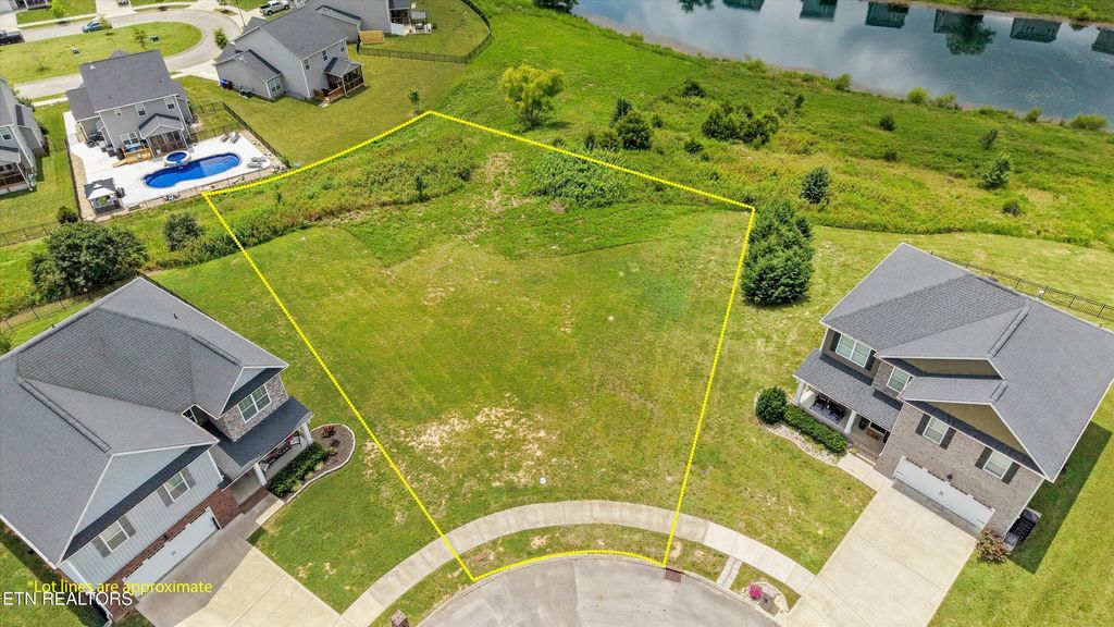 Photo of 104 Duncanberry Court, Oak Ridge, TN 37830 (MLS # 1345053)