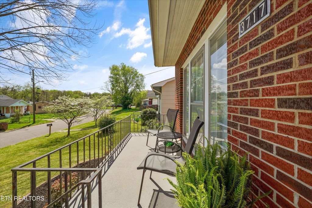 Photo of 3717 Speedway Circle, Knoxville, TN 37914 (MLS # 1335135)