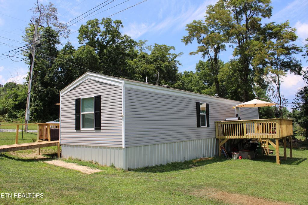 Photo of 268 Southern Lane, Tazewell, TN 37879 (MLS # 1314298)