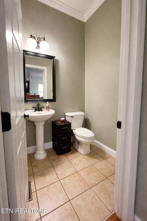 Tiny photo for 301 Willowcreek Blvd, Sweetwater, TN 37874 (MLS # 1334459)