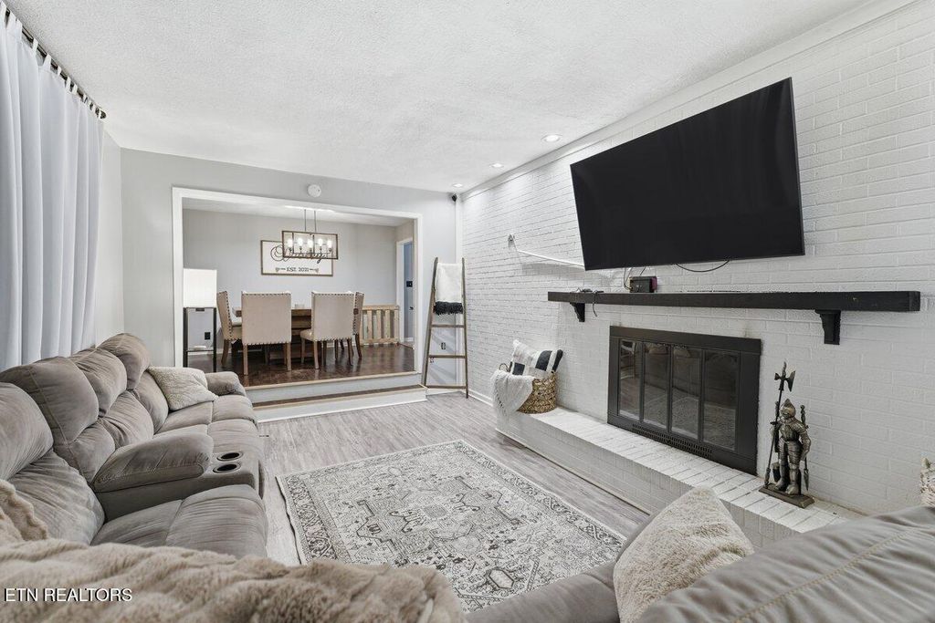 Photo of 1414 Rosalyn Drive, Knoxville, TN 37914 (MLS # 1333585)