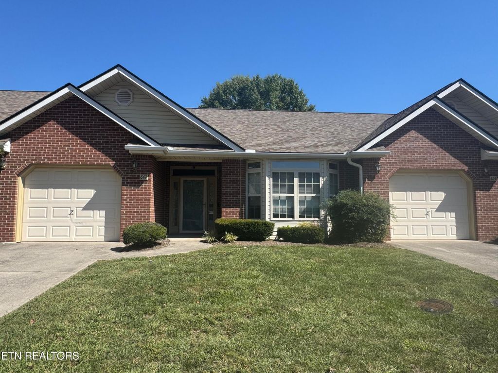 Photo of 847 Sterchi Park Way, Knoxville, TN 37912 (MLS # 1317626)