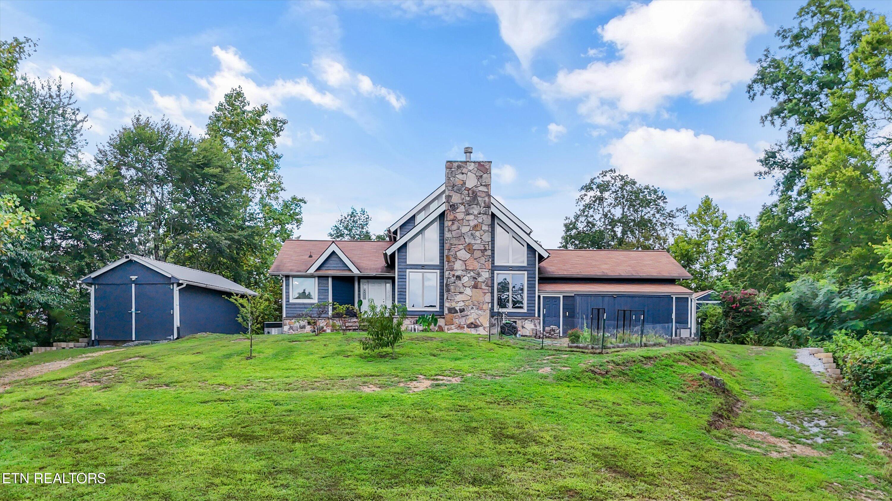 350 Ridgewood Drive