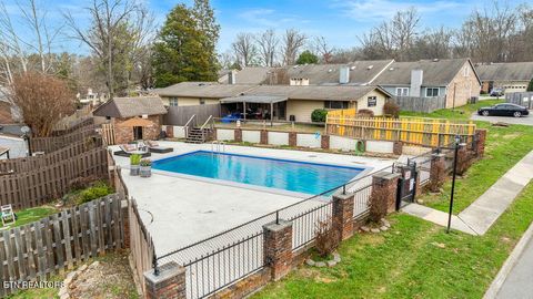 Tiny photo for 213 Camelot Court, Knoxville, TN 37922 (MLS # 1326445)