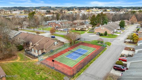 Tiny photo for 213 Camelot Court, Knoxville, TN 37922 (MLS # 1326445)