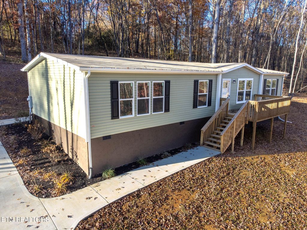 Photo of 9875 Corporate Park Drive, Loudon, TN 37774 (MLS # 1321939)