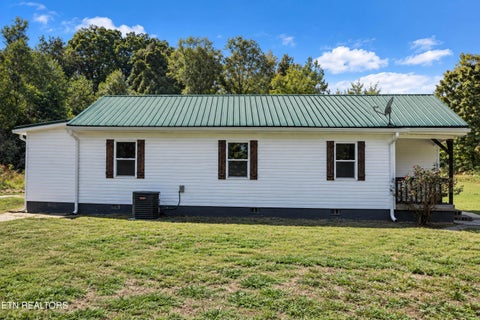 Tiny photo for 338 County Road 756, Riceville, TN 37370 (MLS # 1358386)