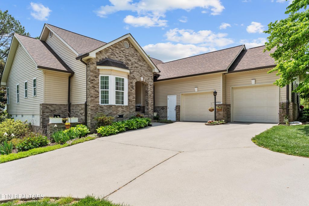 Photo of 176 Amohi Way, Loudon, TN 37774 (MLS # 1339859)