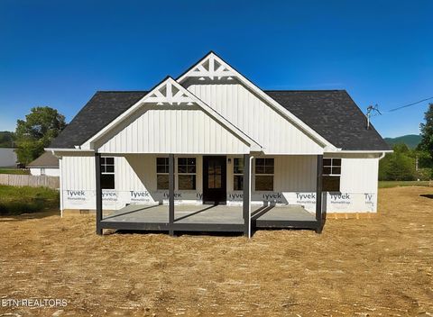 Photo of 408 Glade Springs Rd, LaFollette, TN 37766 (MLS # 1341249)