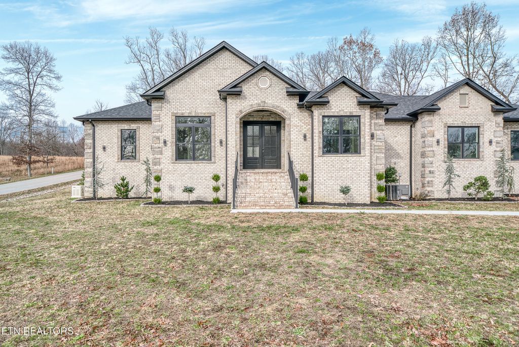 Photo of 519 Cumberland View Drive, Crossville, TN 38555 (MLS # 1324786)